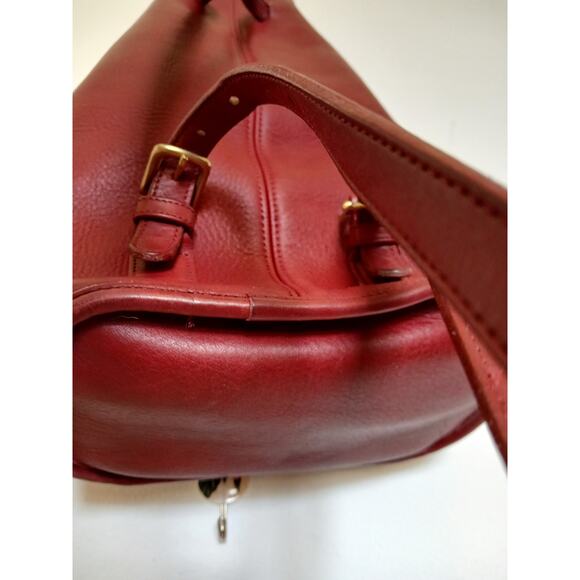 Vintage COACH Brick Red Leather Backpack Purse Brass Hardware - Picture 5 of 7